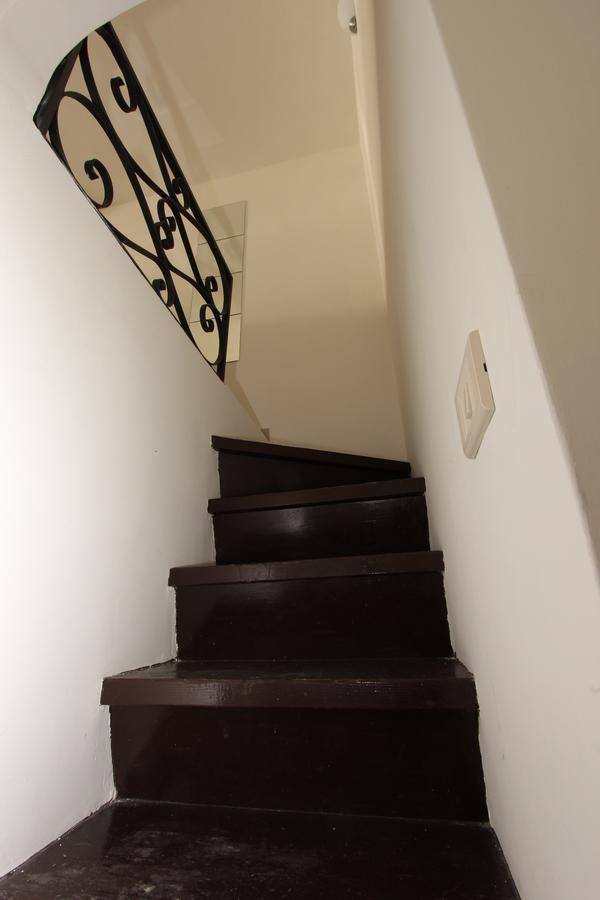 Penna Flats Rom